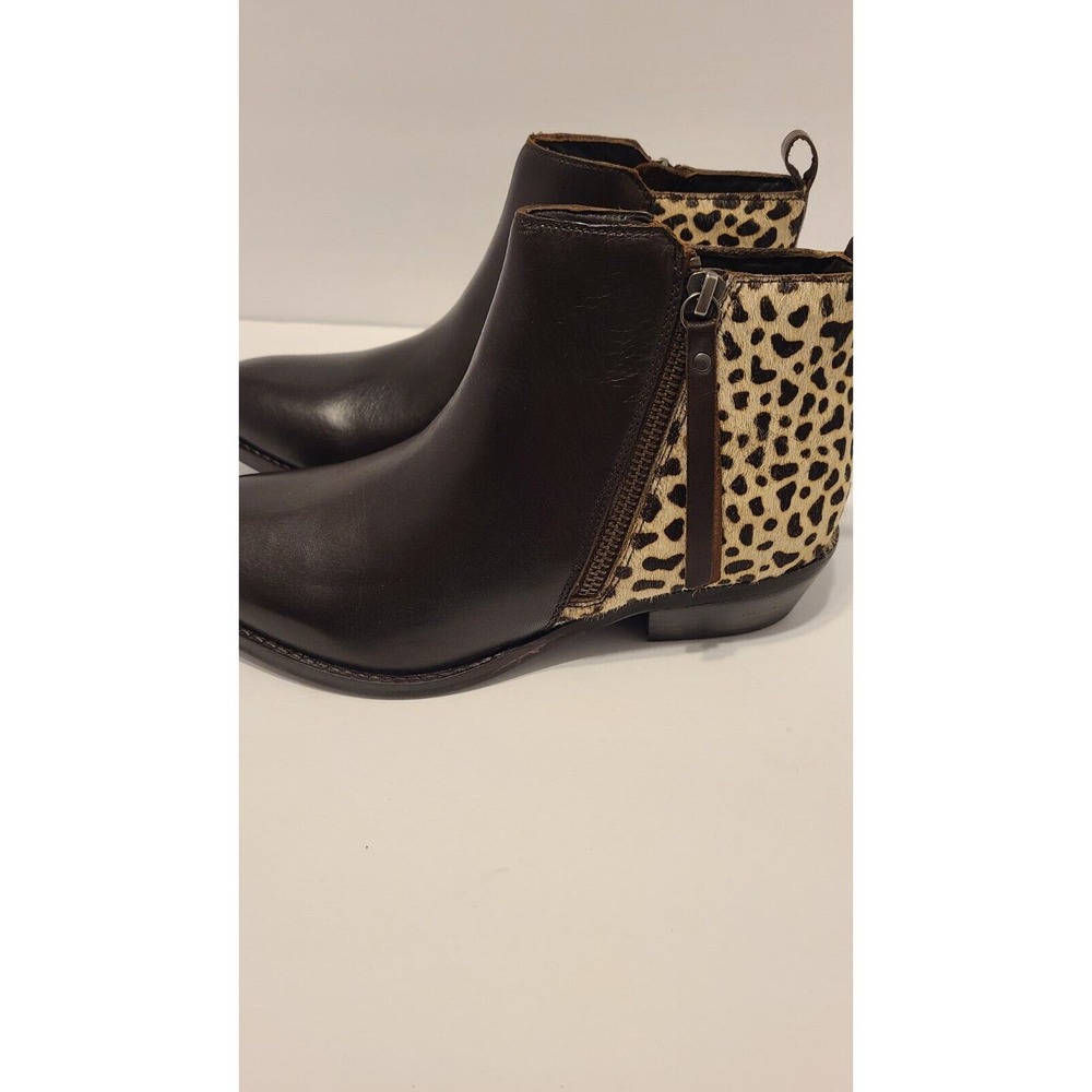 Journey Signature Collection Leather Ankle Bootie Size 6